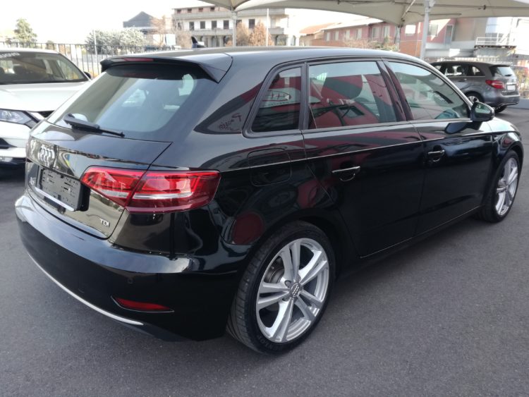 AUDI A3 SPORTBACK 2.0 TDI 150CV SPORT / S-LINE