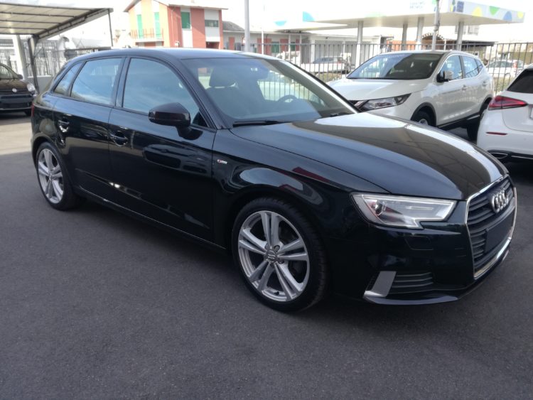 AUDI A3 SPORTBACK 2.0 TDI 150CV SPORT / S-LINE